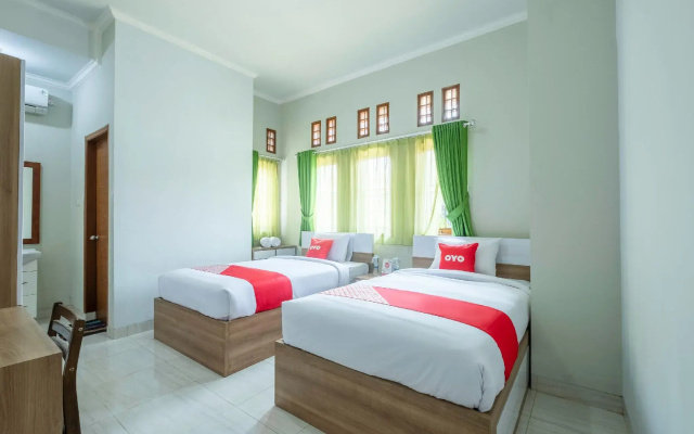 OYO 2072 Wisma Teratai