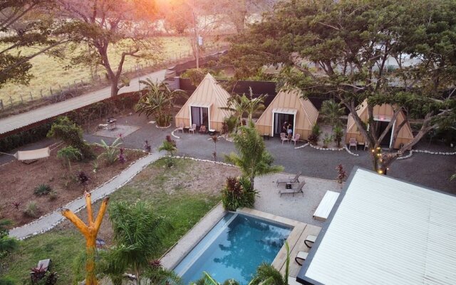 Pyramid Lodge Tamarindo Akhenaton