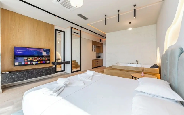 Marina Luxury Jacuzzi Suites by PS