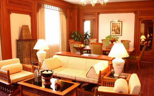 Chiang Mai Plaza Hotel