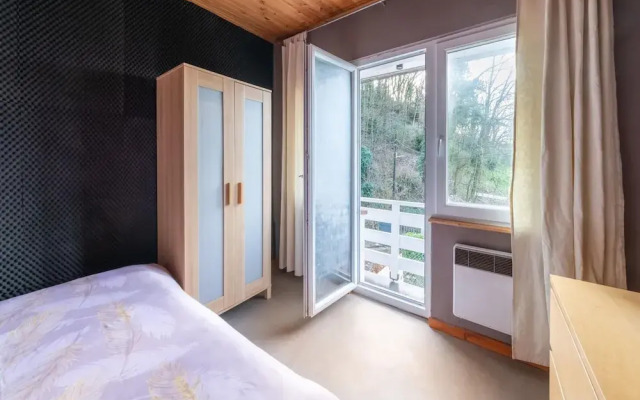 Magnificent Holiday Home With hot Tubs