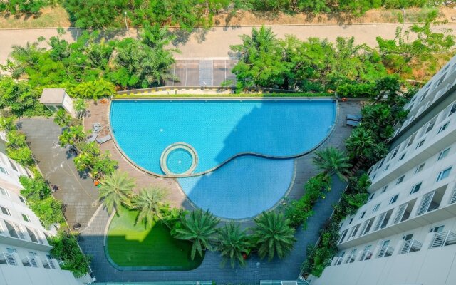 Cozy and Spacious Studio Apartment at Mustika Golf Residence