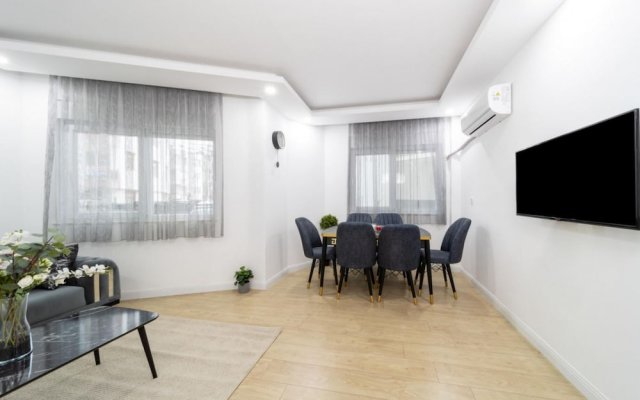 Central Flat Near Popular Attractions in Muratpasa