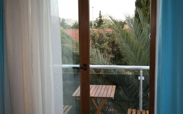 Hi̇mm Hotel