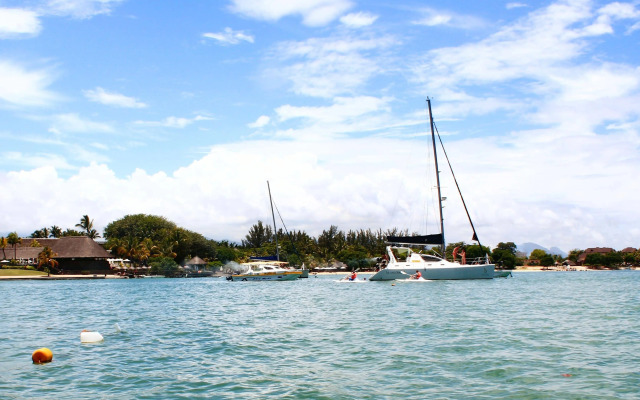Beach Paradise Villas
