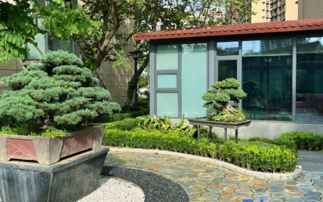 Hong Kong Garden Hotel