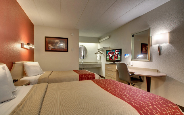 Red Roof Inn St Louis - Westport/ Maryland Heights