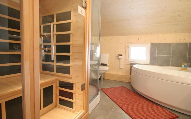 Cozy Chalet in Hohentauern near Ski Area