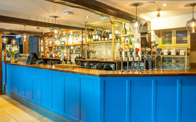 Hartford Hall on School Lane