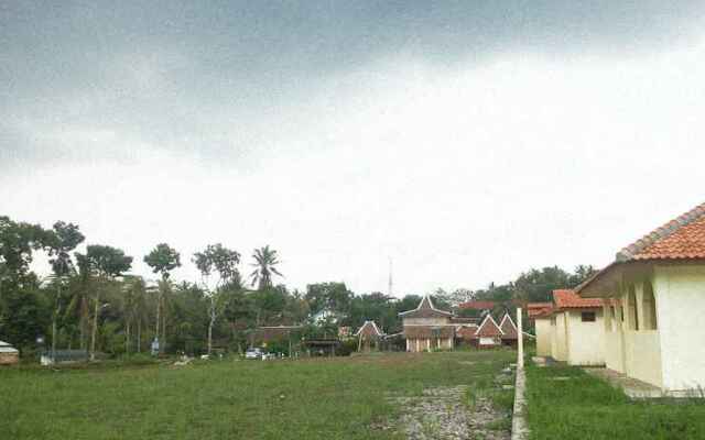 Balkondes Kembanglimus