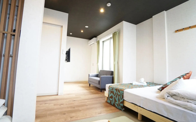 Poly Hostel Osaka