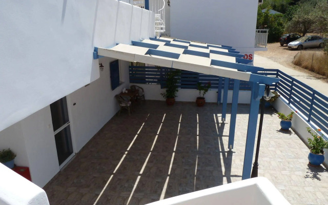 Dedes Apartments