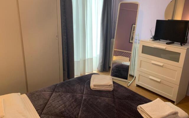 Awesome Home 3' from Metro (M3) Station Agia Paraskevi