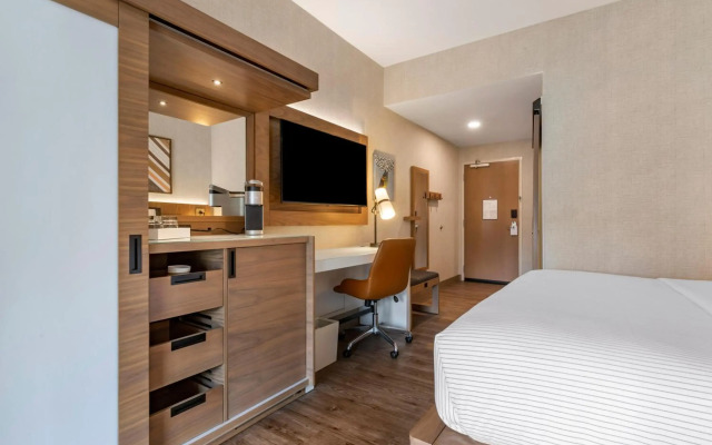 Cambria Hotel Columbia Downtown The Vista