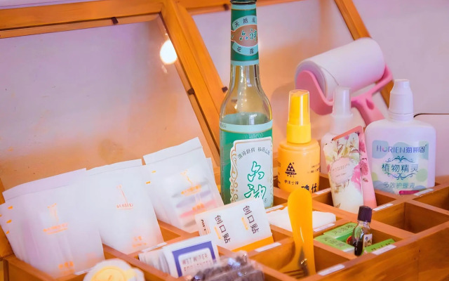 Vienna International Hotel (Ya'an High-speed Railway Station)