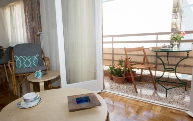 Perfect spot, elegant and bright
