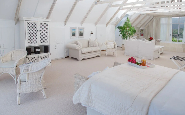 Whales Way Ocean Retreat