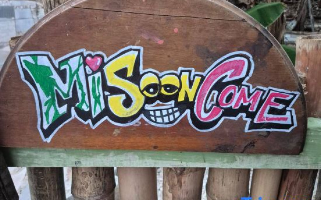 Inez Roots Backpackers Hostel