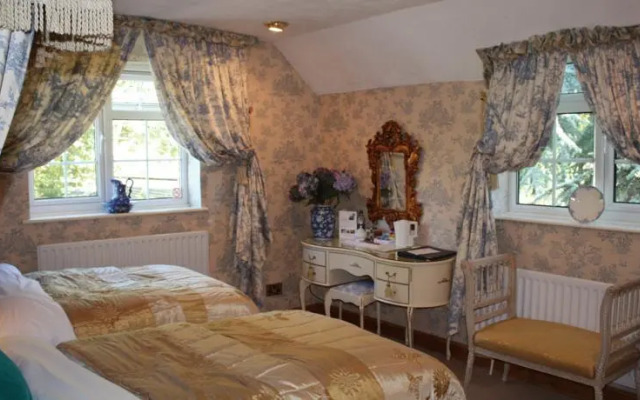 The Chestnuts Guest House