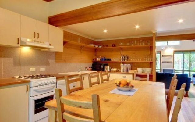 Planula Bed & Breakfast Retreat