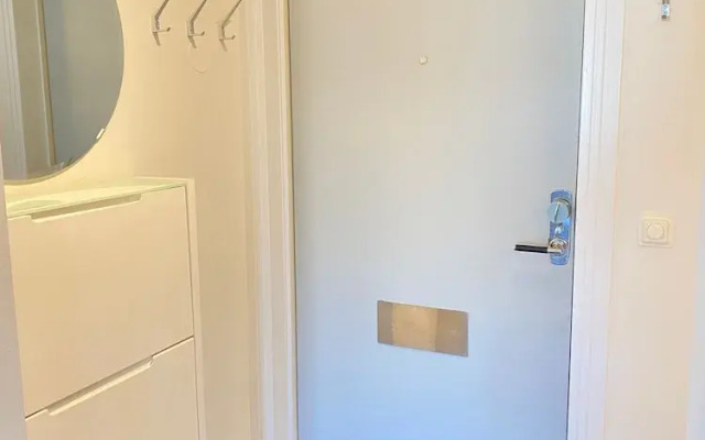 Luxury Apartment in City Hotspot