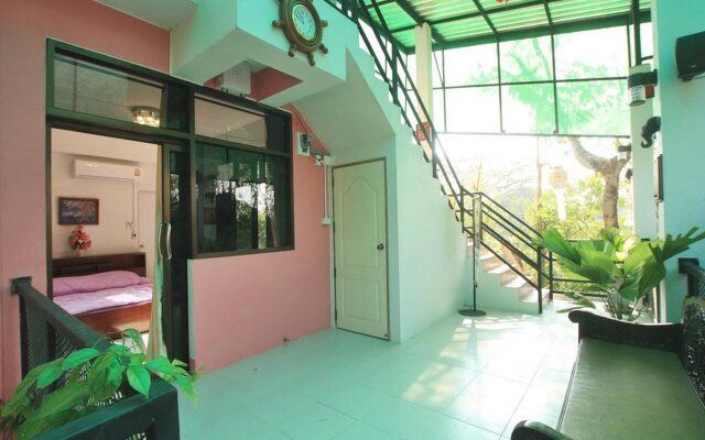 A-Ga-Pe Coffee Bar & Hostel