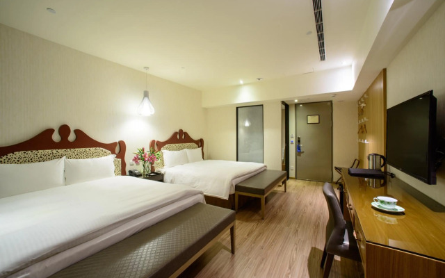 Stay Hotel - Taichung Yizhong