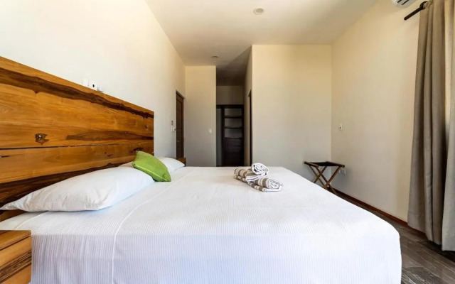 ISLA MUJERES MAYAKITA LUXURY VILLA with ROOFTOP JACUZZI