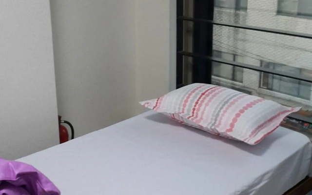 Solo Residence in Central