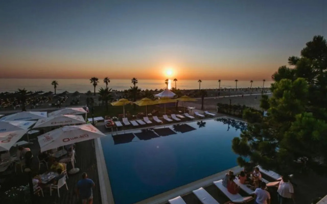 Blumare Resort
