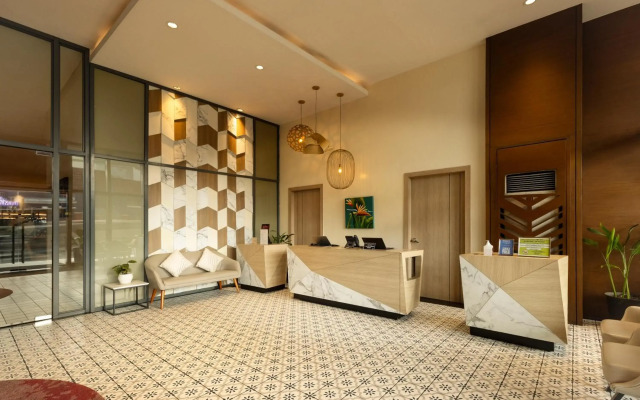 Summit Hotel Greenhills