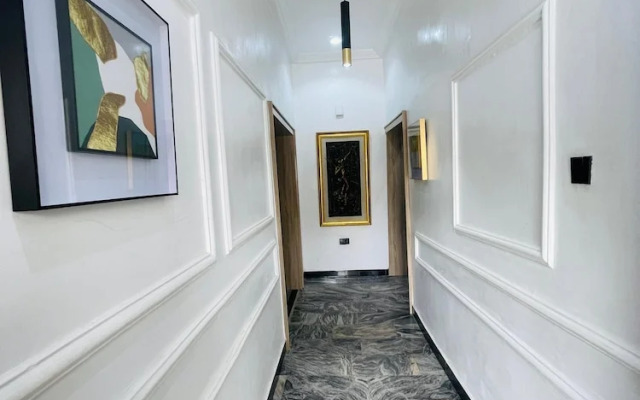 All Smiles Luxury Apartment