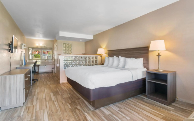 Vero Beach Inn & Suites I-95