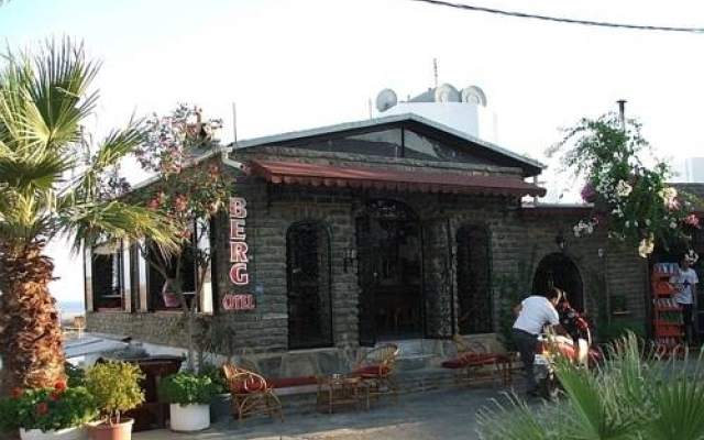 Berg Otel