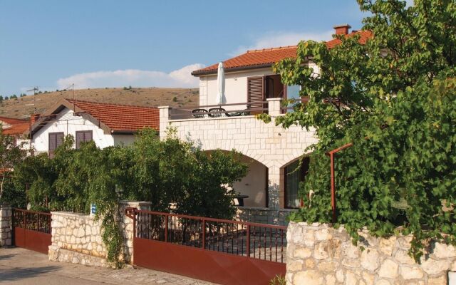 Awesome Home in Sibenik With Wifi and 3 Bedrooms