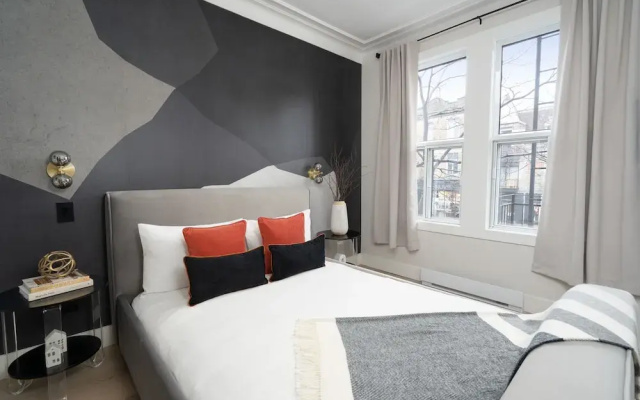 François-Denis Apartments