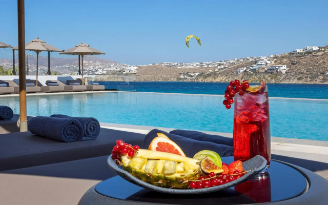 Aeonic Suites and Spa