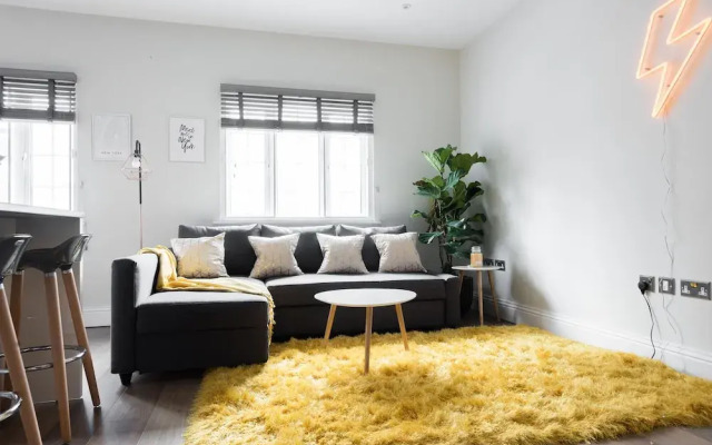 The Soho Studio - Modern & Central 2BDR