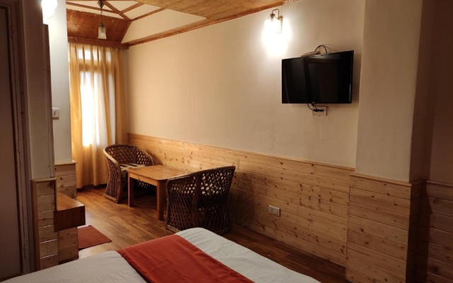 Hotel Pineview Shimla