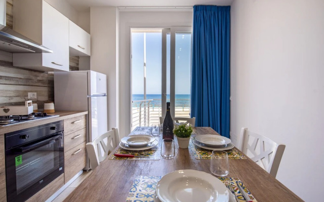 Diamante Apartment On Sea Shore
