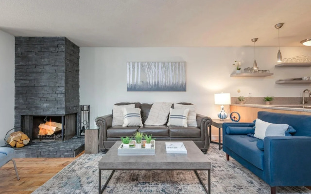 210 Cooper Unit 2B
