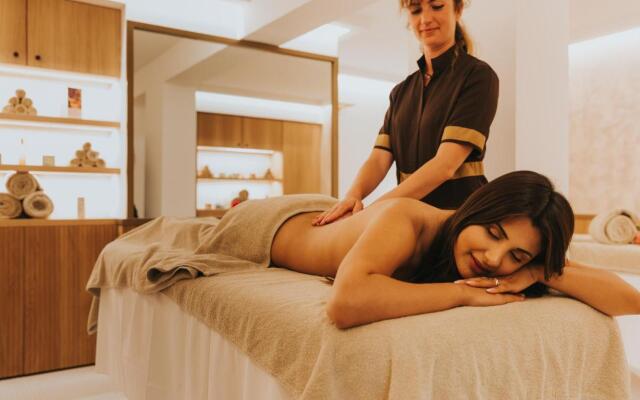 Grand Tonic Hotel & SPA NUXE