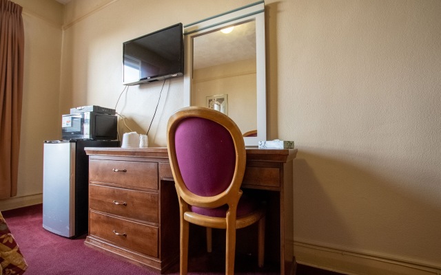 Stillwell Hotel