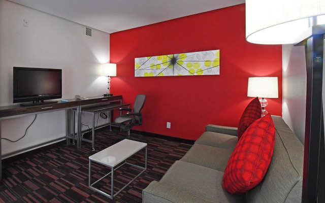 Holiday Inn Irving Las Colinas by IHG