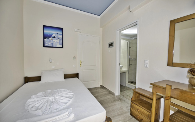 Villa Nikos Karamolegos