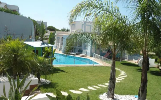 Alamos House