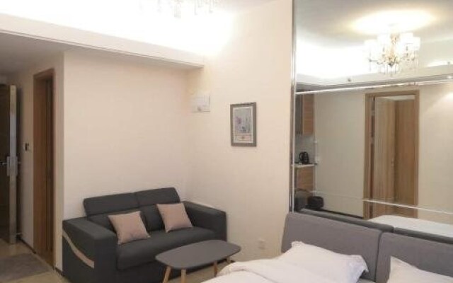 Xin Yue Zhi Lv Hotel