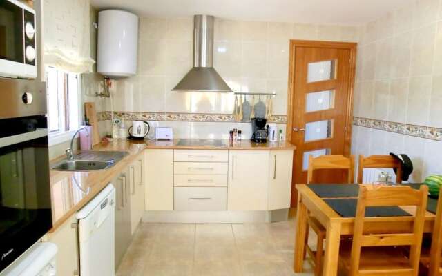 106163 - Villa in Maçanet de la Selva