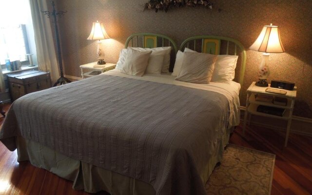 Suites on Broadway
