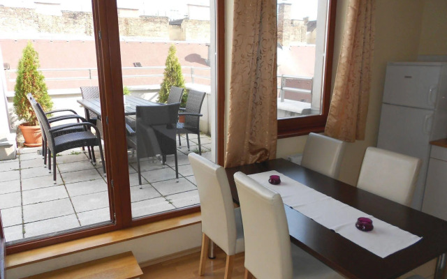 Trendy Deluxe Apartments